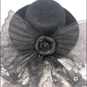 Miniature Kentucky Derby Hat Clip Black